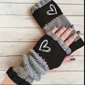 Fingerless Heart Gloves
